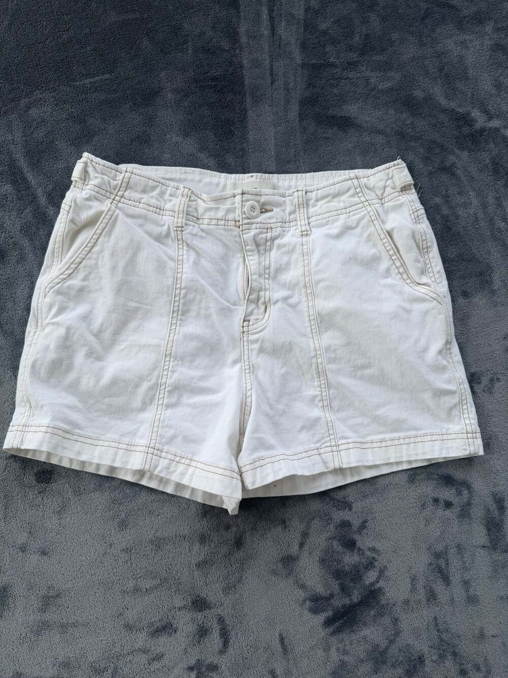 BKE Casuals Serena White Denim Cargo Utility Shorts Size 29